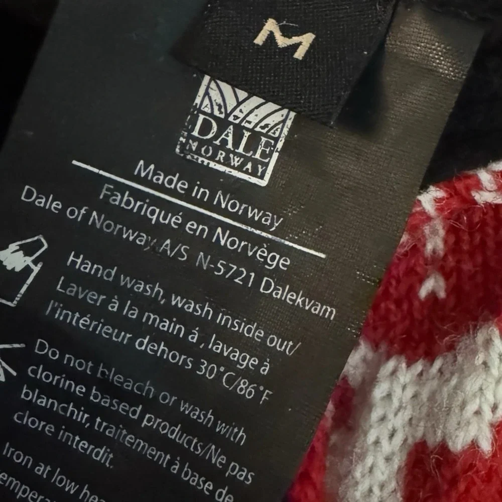 Vintage Dale of Norway Red Wool Hat Tassel Ear Flap Fair Isle Reindeer Youth M